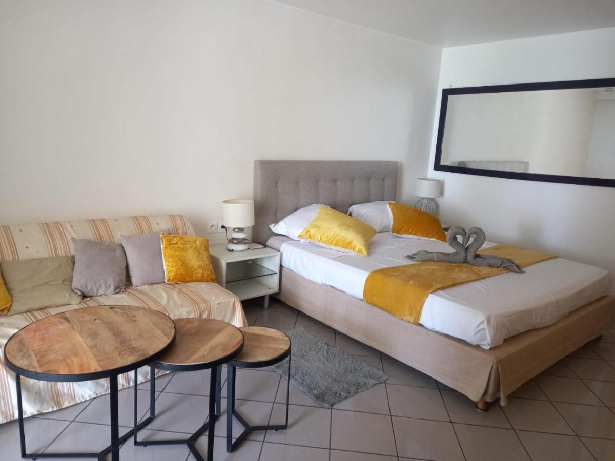 Grand Studio De 41 M², Vue Mer Et Jardin Tropical. Ле-Гозьє Екстер'єр фото